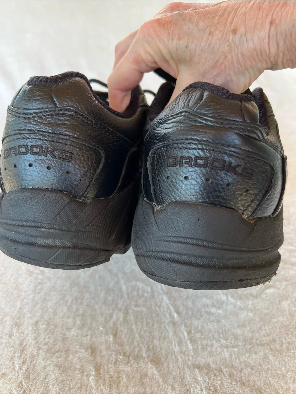 Brooks Addiction Walker 2 Black Leather Walking Shoes 14 2E Wide